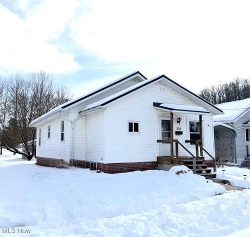 335 Packer St, Uhrichsville, OH, 44683-2231 | Card Image