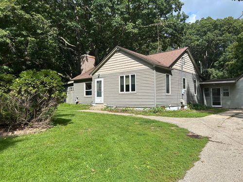 2279 Lake Michigan Dr Nw, Grand Rapids, MI, 49534-9578 | Card Image