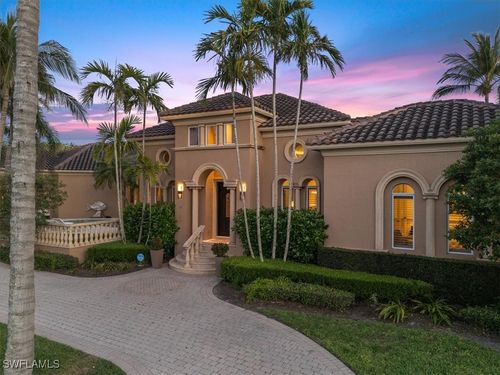 550 21st Ave S, NAPLES, FL, 34102-7600 | Card Image