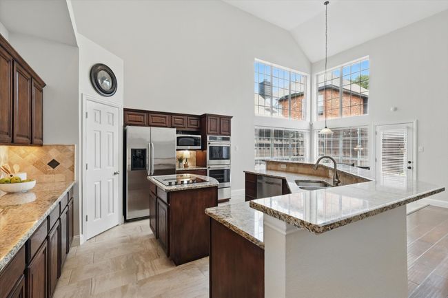 14620 Windsor Ct, House other with 3 bedrooms, 3 bathrooms and null parking in Addison TX | Image 8