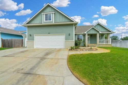 502 W 56th Cir S, Wichita, KS, 67217-5557 | Card Image