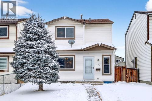 115 Abingdon Crt Ne, Calgary, AB, T2A6S4 | Card Image