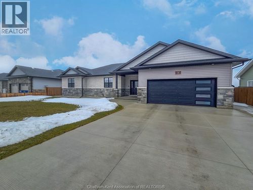 58 Sleepy Meadow Dr, Blenheim, ON, N0P1A0 | Card Image