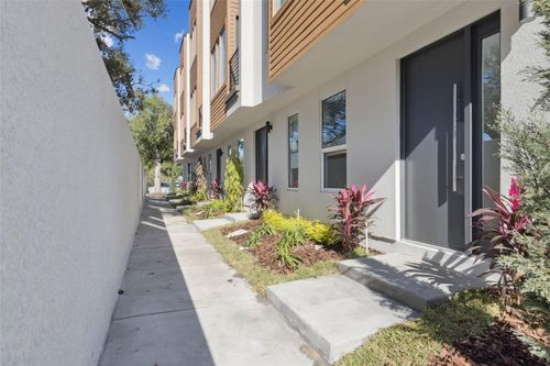 8-2316 E Concord St, ORLANDO, FL, 32803-4924 | Card Image