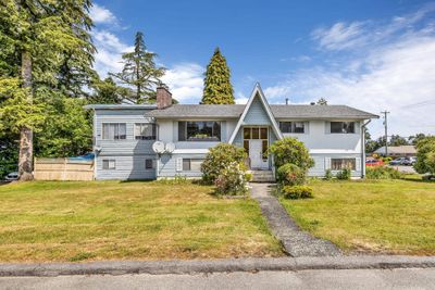 11875 98a Ave, House other with 8 bedrooms, 3 bathrooms and null parking in Surrey BC | Image 1