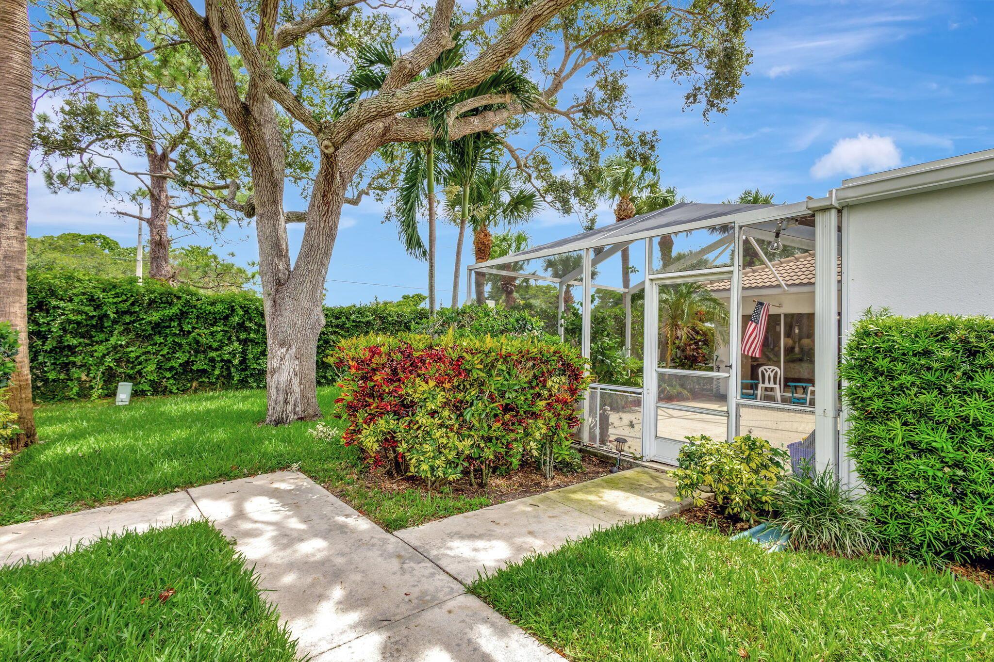 Water Oak Ct, Palm Beach Gardens, FL 33410
