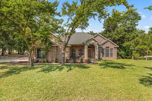 910 Crystal Cv, Oak Point, TX, 75068-2288 | Card Image