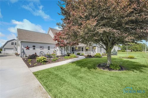 6025 Seaman Rd, Oregon, OH, 43616-4231 | Card Image