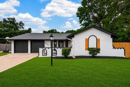 9527 Vanwood St, Houston, TX, 77040-3858 | Card Image