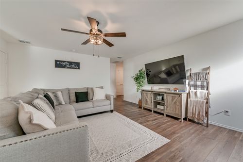 5806 Grindstone Dr, Forney, TX, 75126-3630 | Card Image