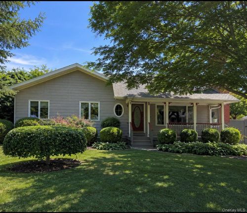 265 6th Avenue, Smithtown, NY, 11780 | Card Image