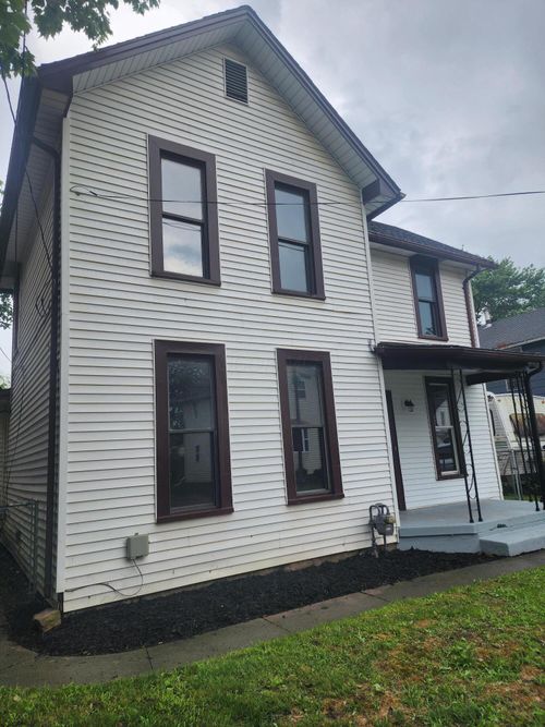 105 Fleek Ave, Newark, OH, 43055-5427 | Card Image