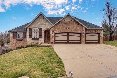 2915 E Chinkapin Ln, Springfield, MO, 65804-5232 | Card Image