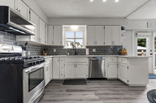 46551 Teton Ave, Chilliwack, BC, V2P6M3 | Card Image