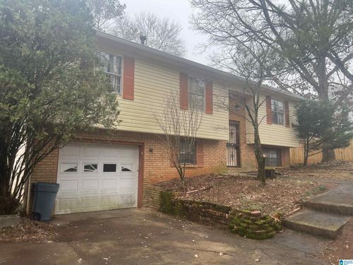 2521 Wright Cir, BIRMINGHAM, AL, 35235-2143 | Card Image