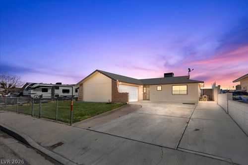 829 Vincent Way, Las Vegas, NV, 89145 | Card Image