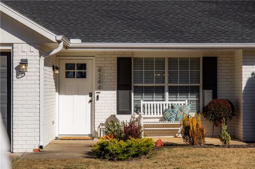 4344 W Patrick St, Fayetteville, AR, 72704-5525 | Card Image