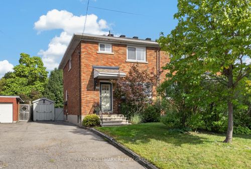 1213 Emperor Ave, Ottawa, ON, K1Z8C3 | Card Image