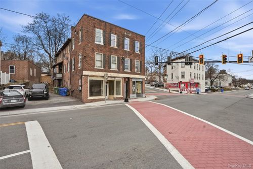 364 North St, Middletown, NY, 10940-4700 | Card Image