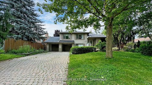 24 Morewood Cres, North York, ON, M2K1L7 | Card Image