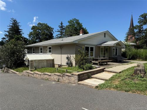 1 Vans Way, Cornwall, NY, 12518-1519 | Card Image