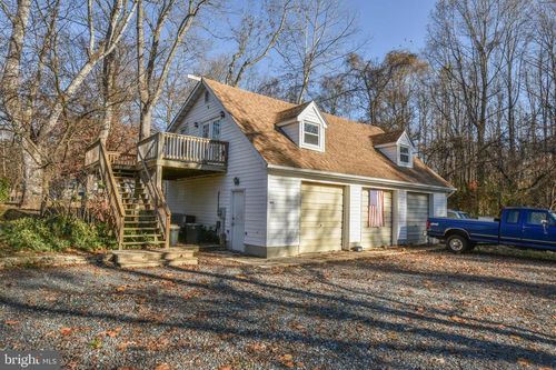 3015 Abington Manor Dr, HUNTINGTOWN, MD, 20639-9719 | Card Image
