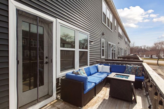 641 Village Dr, Townhouse with 4 bedrooms, 4 bathrooms and null parking in New Brighton MN | Image 9