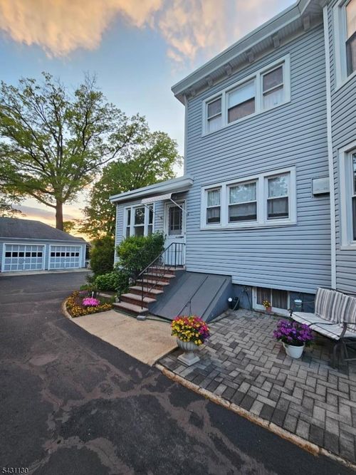 406 Boulevard, Westfield, NJ, 07090-3228 | Card Image