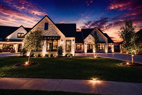 6651 Pinehurst Dr, Granbury, TX, 76049-2827 | Card Image