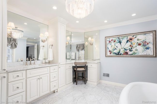 15701 Windmill Pointe Dr, House other with 6 bedrooms, 7 bathrooms and null parking in Grosse Pointe Park MI | Image 26