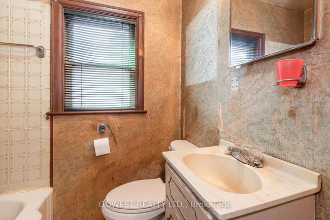 331 Lumsden Ave, House other with 3 bedrooms, 1 bathrooms and 1 parking in East York ON | Image 9