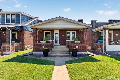 5136 Rosa Ave, Saint Louis, MO, 63109-3244 | Card Image