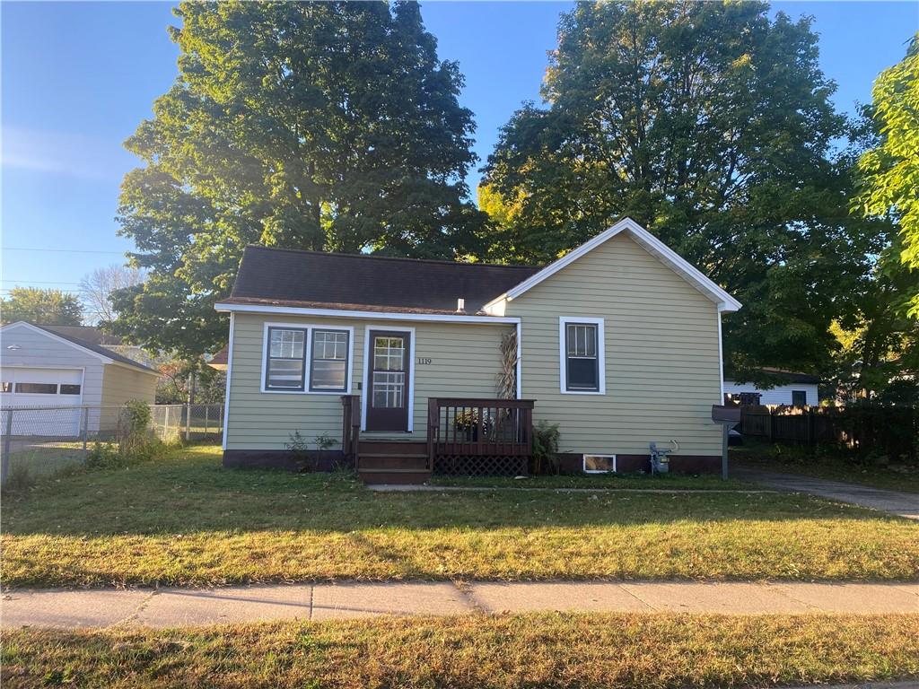 Bartlett Ave, Altoona, WI 54720