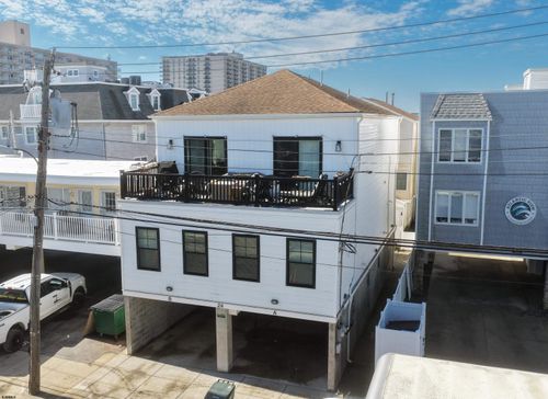 24 S Washington Ave, MARGATE CITY, NJ, 08402-2302 | Card Image