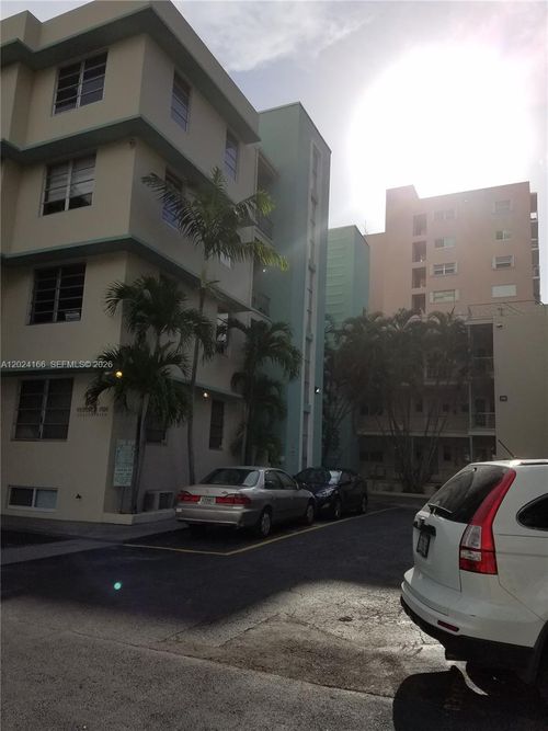 1h-1751 Washington Ave, Miami Beach, FL, 33139-7542 | Card Image