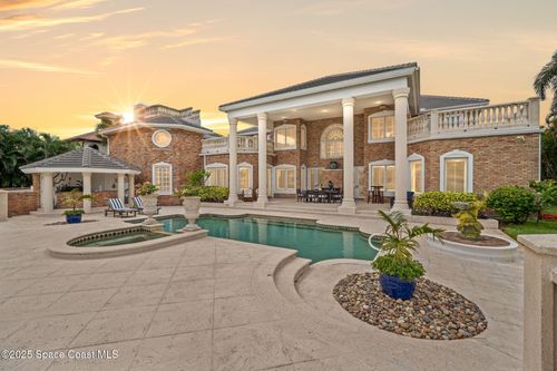 142 Lansing Island Dr, INDIAN HARBOUR BEACH, FL, 32937-5353 | Card Image