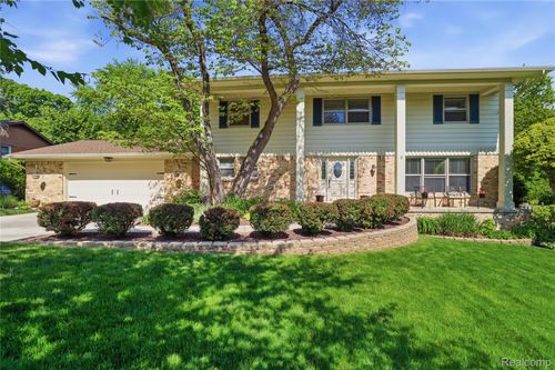 6211 Kings Scepter Road, Grand Blanc Charter Township, MI, 48439 | Card Image