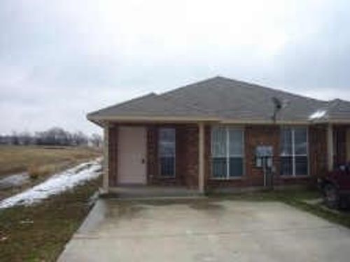 412-414 N 5th St, Gunter, TX, 75058-2128 | Card Image