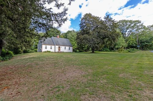 2 Olde Flatbrook Rd, East Hampton, CT, 06424-1607 | Card Image