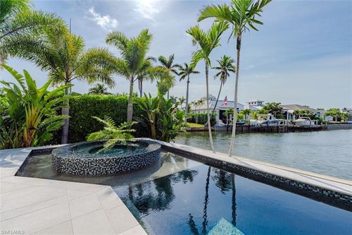 1266 Cobia Ct, NAPLES, FL, 34102-1549 | Card Image