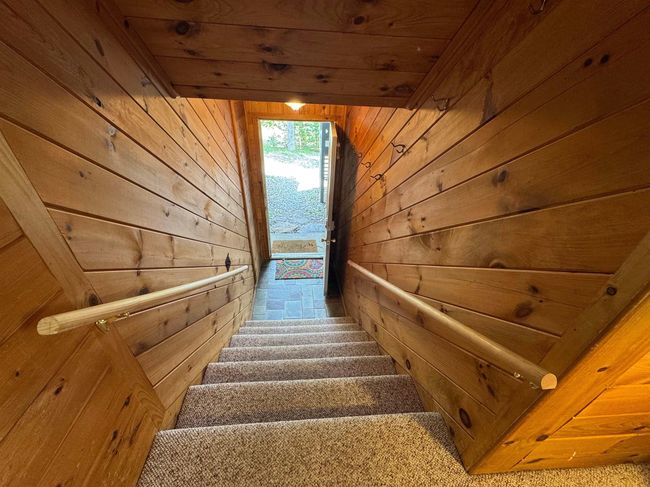 C - 301C Vt Route 100, Condo with 3 bedrooms, 3 bathrooms and null parking in West Dover VT | Image 32