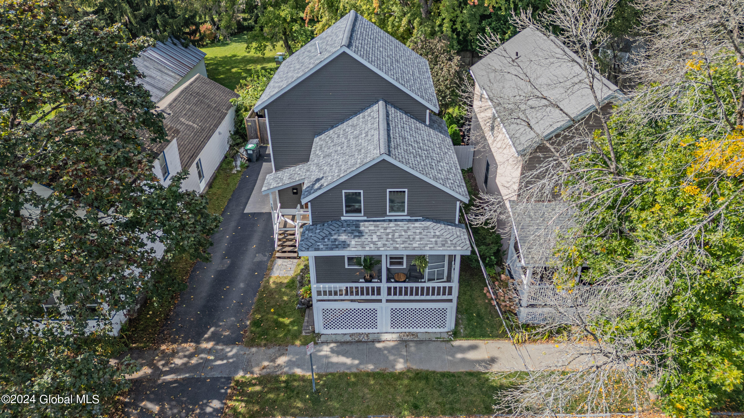 Elm St, Saratoga Springs, NY 12866