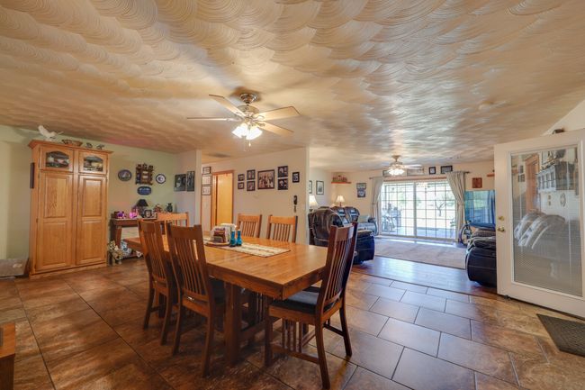 HDR-173 | Image 13