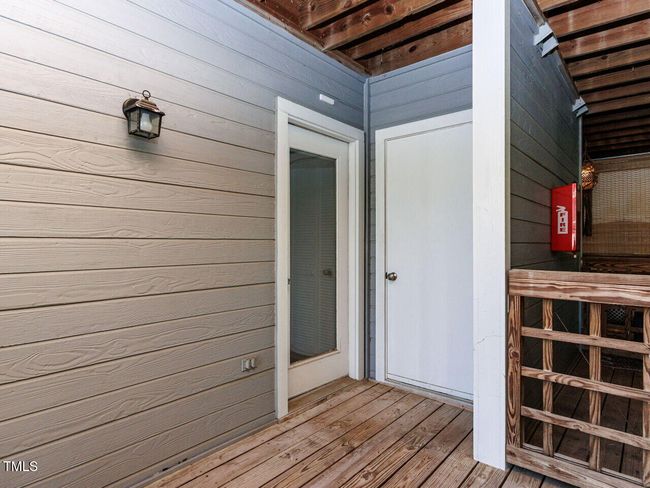 028-1280x960-porch | Image 28