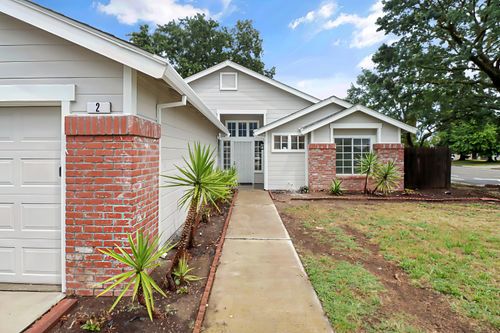 2 Cismont Ct, Sacramento, CA, 95823-7226 | Card Image