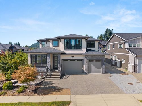 8379 Mctaggart St, Mission, BC, V2V0G3 | Card Image