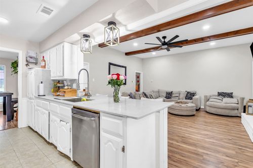 1032 Peach Ln, DeSoto, TX, 75115-4122 | Card Image