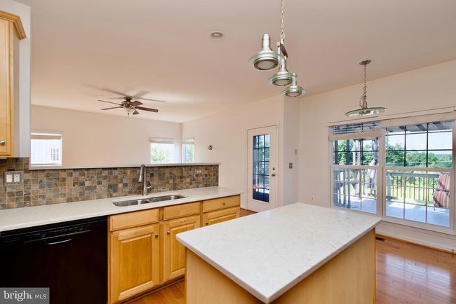 17528 October Glory Loop, House other with 4 bedrooms, 5 bathrooms and null parking in DUMFRIES VA | Image 15