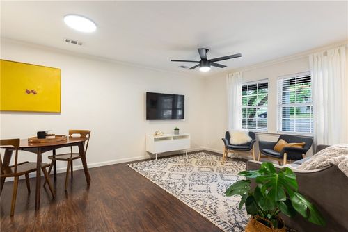 605 Orland Blvd, Austin, TX, 78745-2142 | Card Image