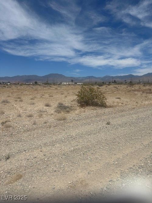 2140 Jumping Fox St, Pahrump, NV, 89048 | Card Image